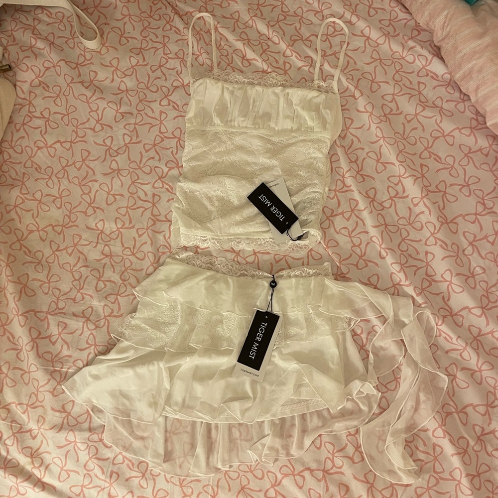 Tiger Mist White Ruffle Skirt Set - Picture 7 of 15